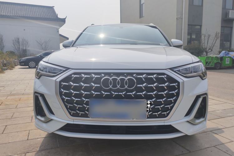Used Audi Q3 2025 quattro 45th Anniversary Edition 35TFSI Fashionable and Dynamic Model Exterior 1