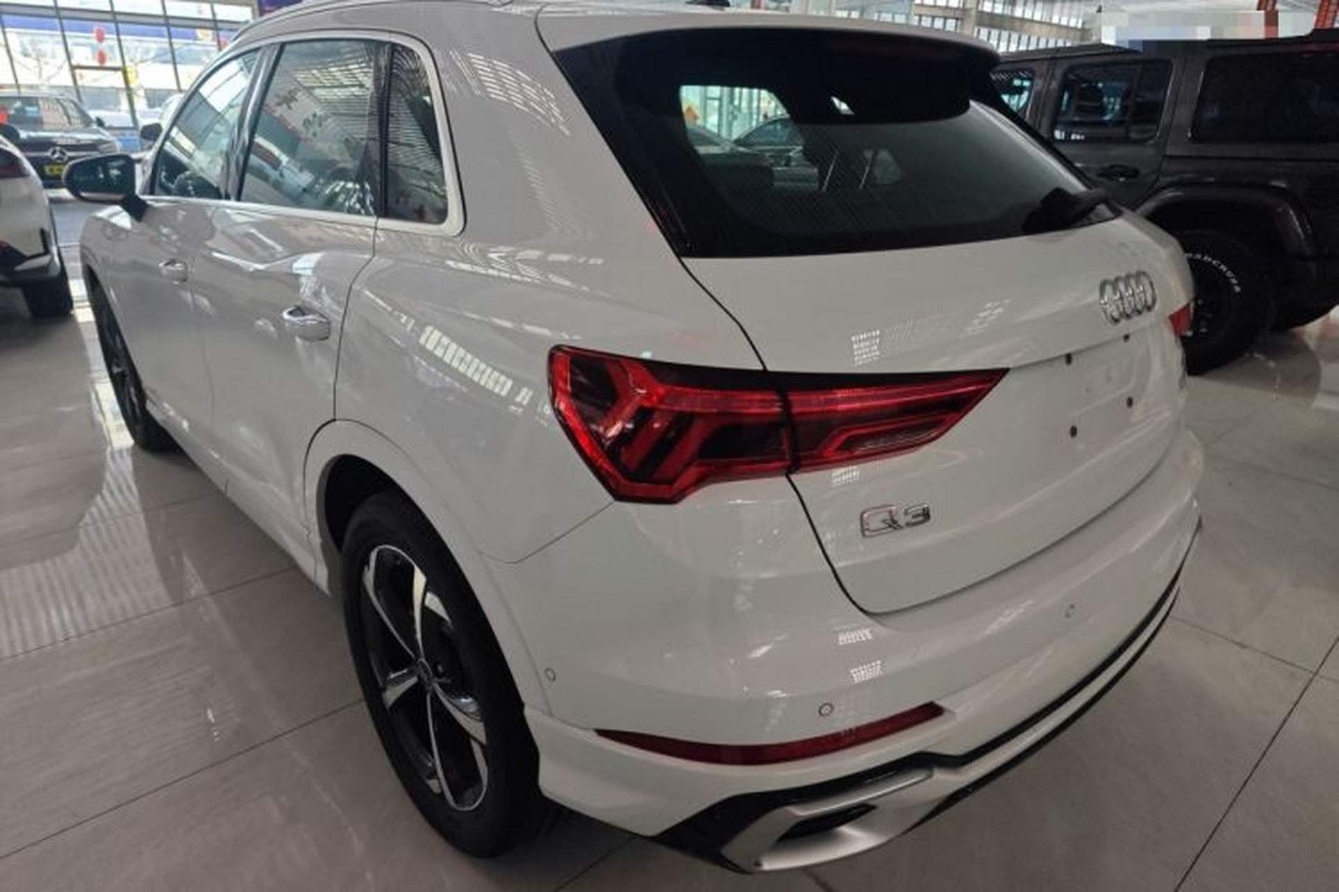 Used Audi Q3 2025 quattro 45th Anniversary Edition 35TFSI Fashionable and Dynamic Model Exterior 2