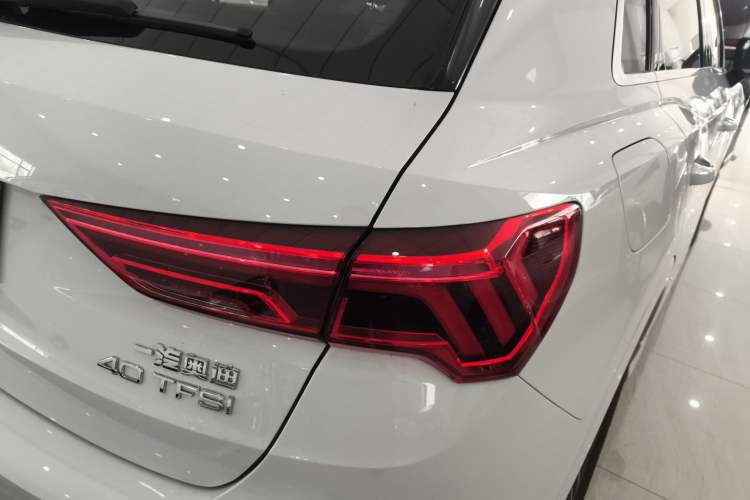 Used Audi Q3 2025 quattro 45th Anniversary Edition 40TFSI Fashionable and Dynamic Model Exterior 3