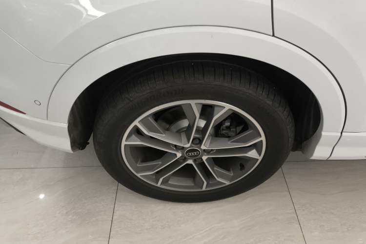 Used Audi Q3 2025 quattro 45th Anniversary Edition 40TFSI Fashionable and Dynamic Model Exterior 5