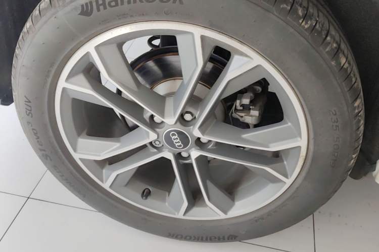 Used Audi Q3 2025 quattro 45th Anniversary Edition 40TFSI Fashionable and Dynamic Model Exterior 5