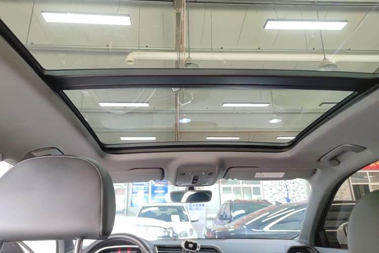 Used Audi Q3 2025 quattro 45th Anniversary Edition 40TFSI Fashionable and Dynamic Model Headliner