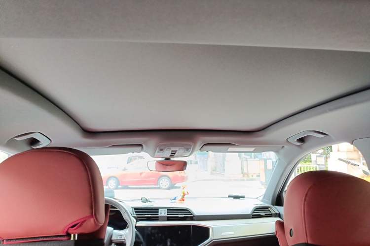 Used Audi Q3 2025 quattro 45th Anniversary Edition 35TFSI Fashionable and Dynamic Model Headliner
