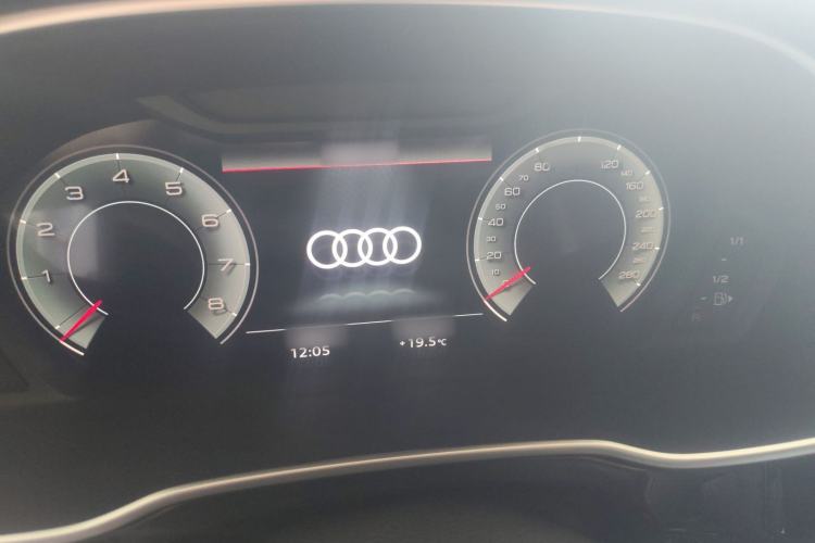 Used Audi Q3 2025 quattro 45th Anniversary Edition 35TFSI Fashionable and Dynamic Model Instrument Cluster