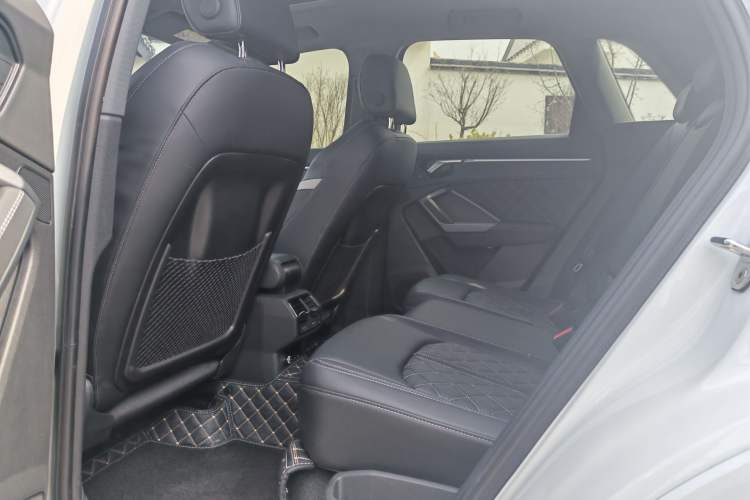 Used Audi Q3 2025 quattro 45th Anniversary Edition 35TFSI Fashionable and Dynamic Model Interior 2