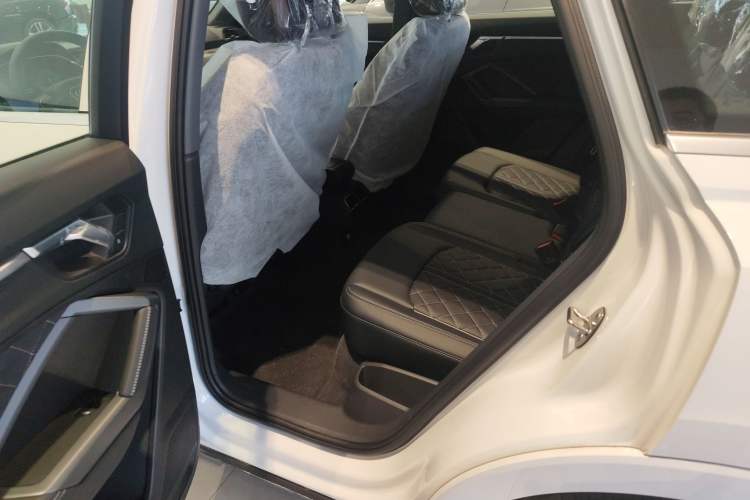 Used Audi Q3 2025 quattro 45th Anniversary Edition 40TFSI Fashionable and Dynamic Model Interior 2