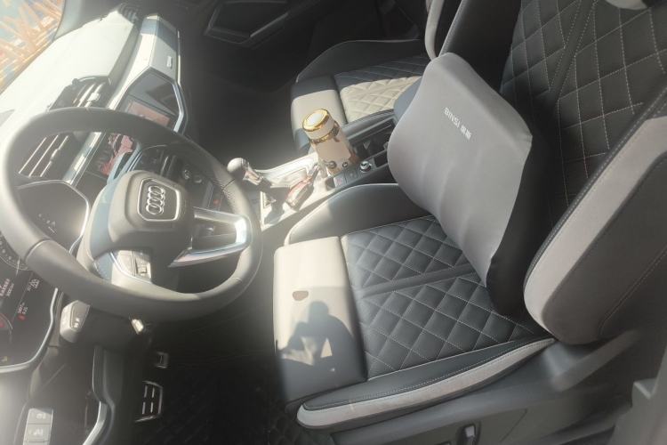 Used Audi Q3 2025 quattro 45th Anniversary Edition 35TFSI Progressive Dynamic Model Left Front Seat