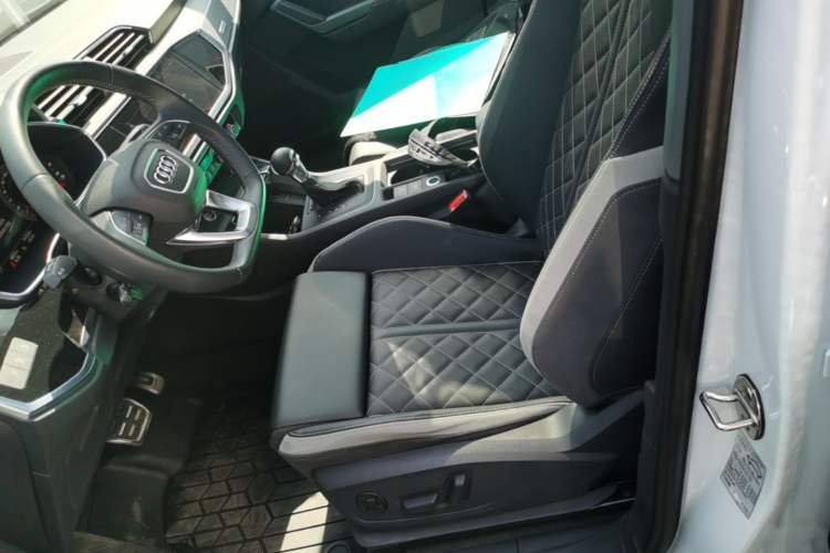 Used Audi Q3 2025 quattro 45th Anniversary Edition 35TFSI Fashionable and Dynamic Model Left Front Seat