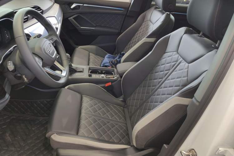 Used Audi Q3 2025 quattro 45th Anniversary Edition 35TFSI Progressive Dynamic Model Left Front Seat