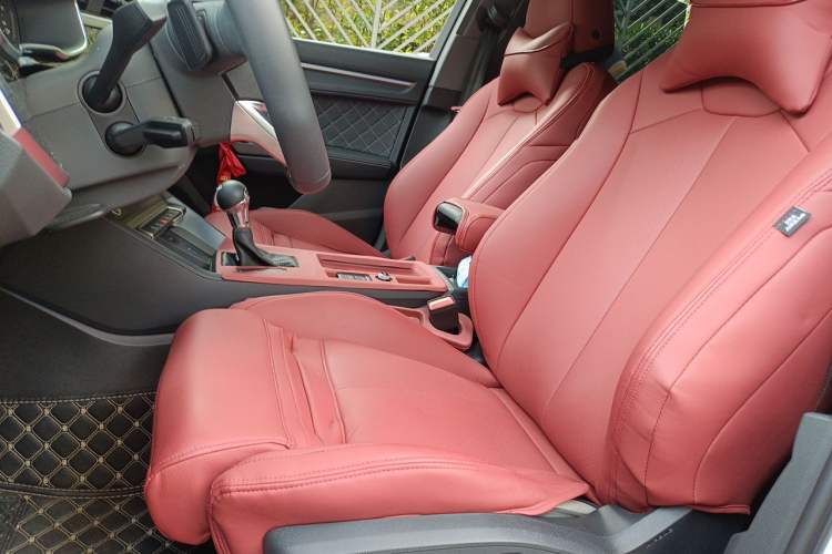 Used Audi Q3 2025 quattro 45th Anniversary Edition 35TFSI Fashionable and Dynamic Model Left Front Seat