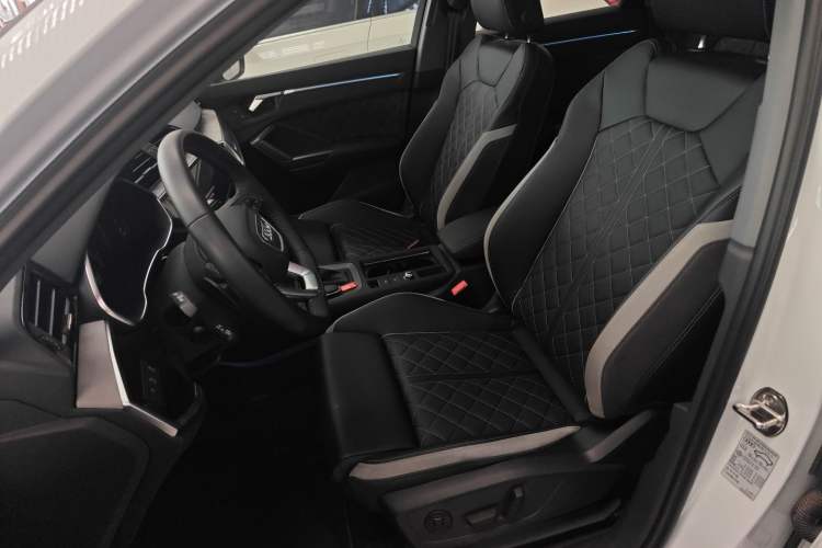 Used Audi Q3 2025 quattro 45th Anniversary Edition 35TFSI Fashionable and Dynamic Model Left Front Seat