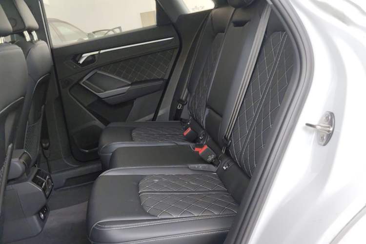 Used Audi Q3 2025 quattro 45th Anniversary Edition 40TFSI Fashionable and Dynamic Model Left Rear Seat
