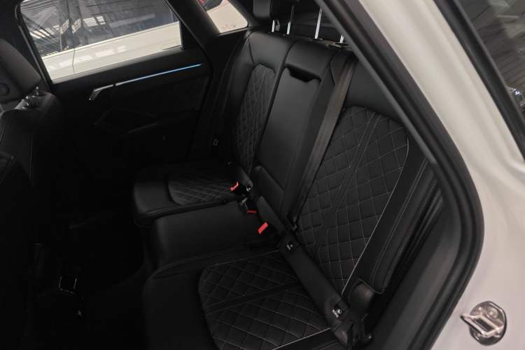 Used Audi Q3 2025 quattro 45th Anniversary Edition 35TFSI Fashionable and Dynamic Model Left Rear Seat