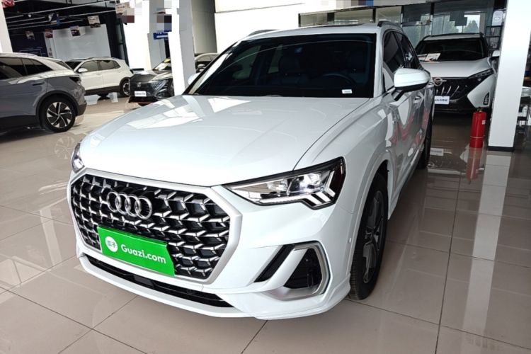 Audi Q3 2025 quattro 45th Anniversary Edition 40TFSI Fashionable and Dynamic Model