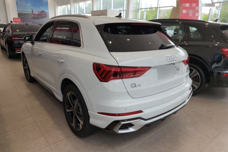 Used Audi Q3 2025 quattro 45th Anniversary Edition 35TFSI Progressive Dynamic Model Rear Left 45 Deg