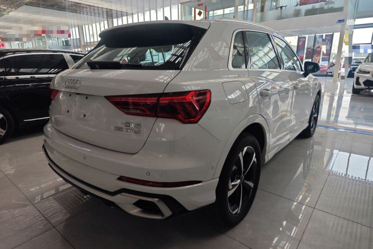 Used Audi Q3 2025 quattro 45th Anniversary Edition 35TFSI Fashionable and Dynamic Model Rear Right 45 Deg