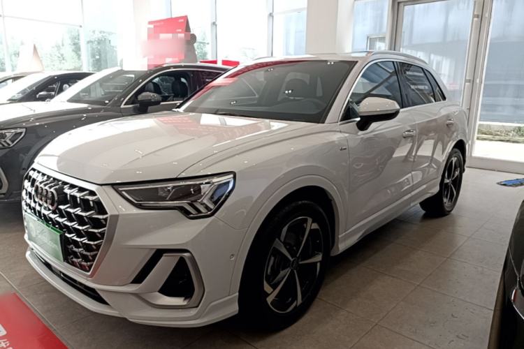 Audi Q3 2025 quattro 45th Anniversary Edition 35TFSI Fashionable and Dynamic Model