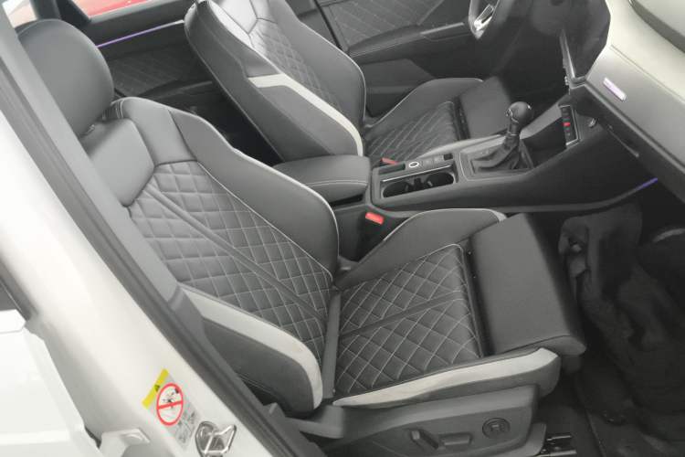Used Audi Q3 2025 quattro 45th Anniversary Edition 40TFSI Fashionable and Dynamic Model Right Front Seat