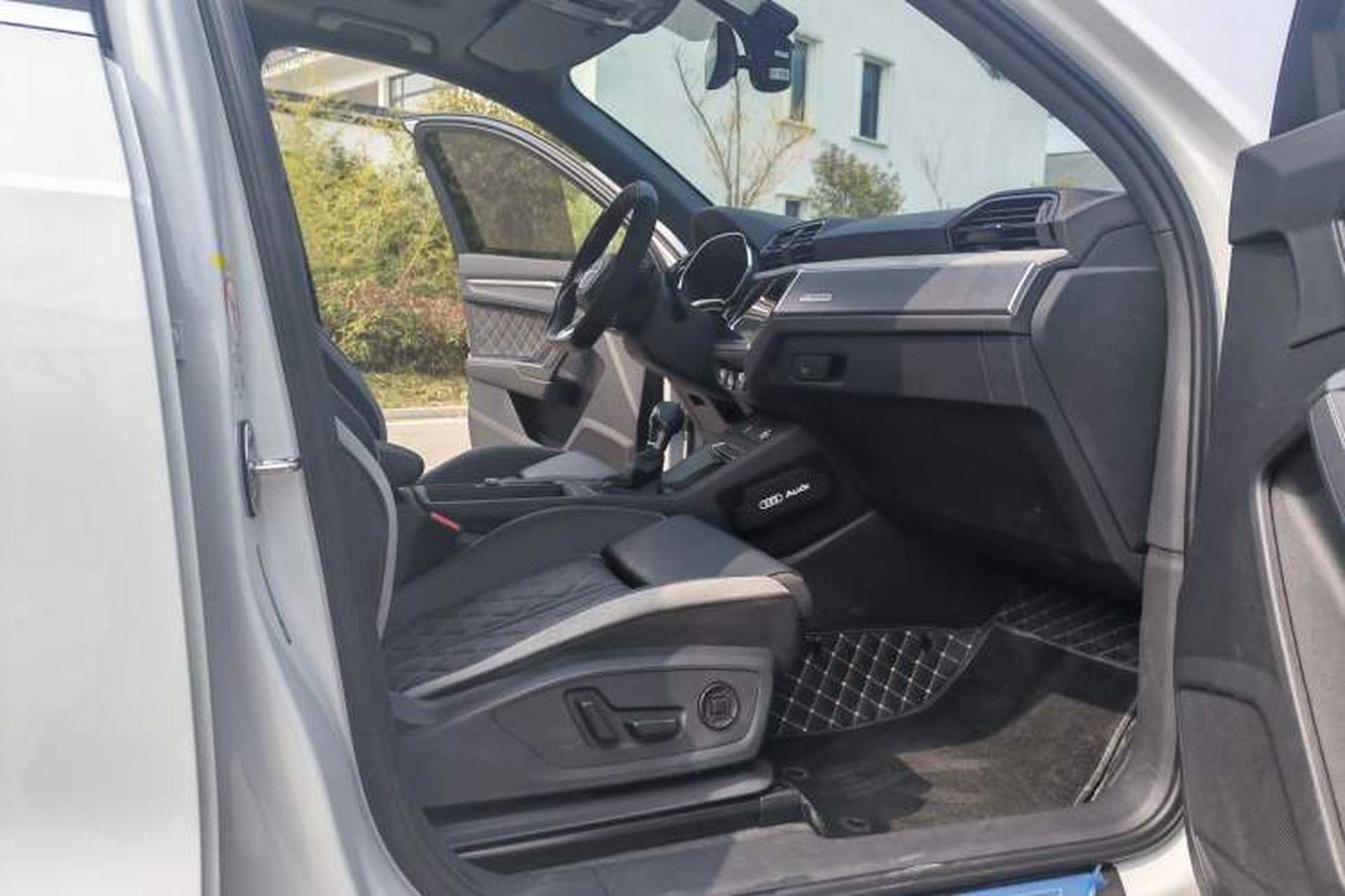 Used Audi Q3 2025 quattro 45th Anniversary Edition 35TFSI Fashionable and Dynamic Model Right Front Seat