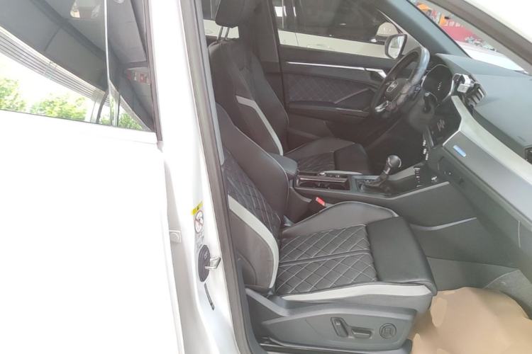 Used Audi Q3 2025 quattro 45th Anniversary Edition 40TFSI Fashionable and Dynamic Model Right Front Seat