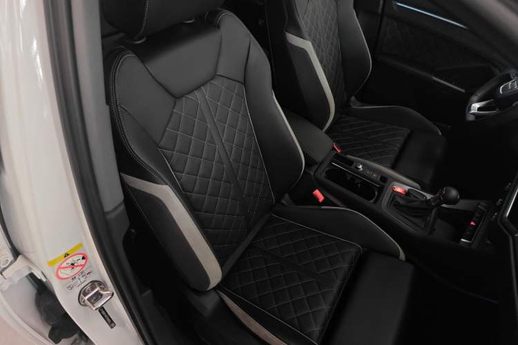 Used Audi Q3 2025 quattro 45th Anniversary Edition 35TFSI Fashionable and Dynamic Model Right Front Seat