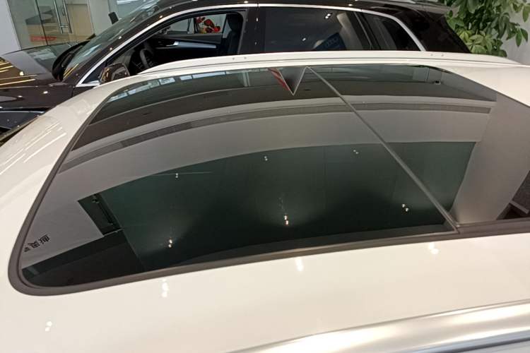 Used Audi Q3 2025 quattro 45th Anniversary Edition 35TFSI Fashionable and Dynamic Model Roof