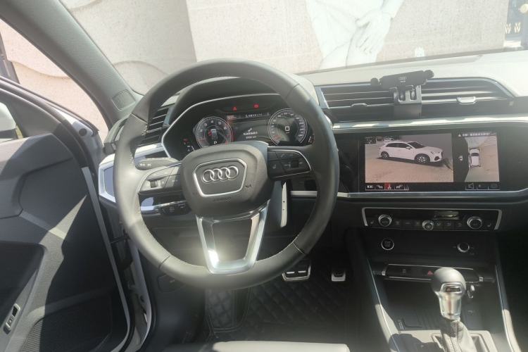 Used Audi Q3 2025 quattro 45th Anniversary Edition 35TFSI Progressive Dynamic Model Steering Wheel