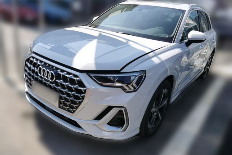 Used Audi Q3 2025 quattro 45th Anniversary Edition 35TFSI Fashionable and Dynamic Model Guazi used car, China used car export, Used car for sale, Used cars, Cheapest cars for sale