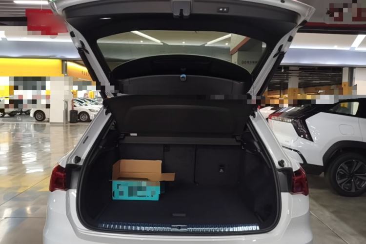 Used Audi Q3 2025 quattro 45th Anniversary Edition 35TFSI Fashionable and Dynamic Model Trunk