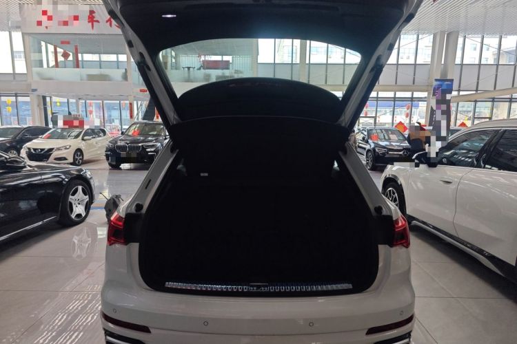 Used Audi Q3 2025 quattro 45th Anniversary Edition 35TFSI Fashionable and Dynamic Model Trunk