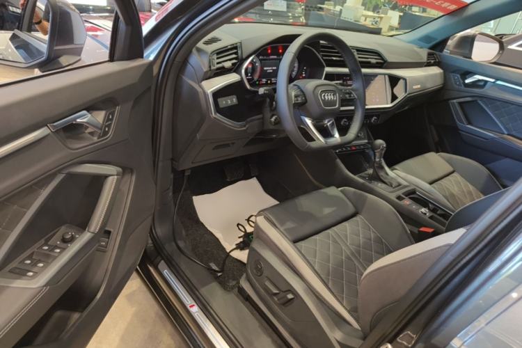 Used Audi Q3 2026 Model Range: quattro 45th Anniversary Collector’s Edition 35TFSI Fashion Dynamic Edition Driver Seat