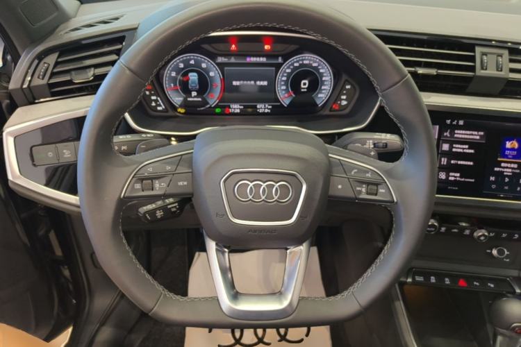 Used Audi Q3 2026 Model Range: quattro 45th Anniversary Collector’s Edition 35TFSI Fashion Dynamic Edition Steering Wheel