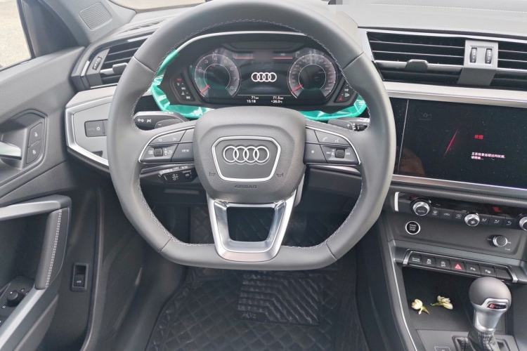 Used Audi Q3 2026 Model Range: quattro 45th Anniversary Collector’s Edition 35TFSI Fashion Dynamic Edition Steering Wheel