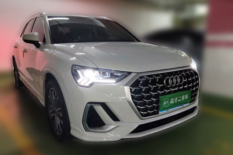 Used Audi Q3 2026 Quattro 45th Anniversary Edition, 40 TFSI, Stylish and Dynamic Model Front Right 45 Deg