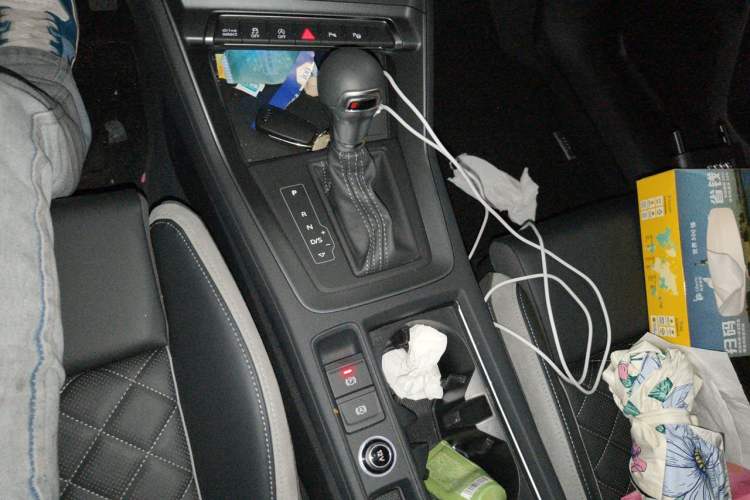 Used Audi Q3 2026 Model Range: quattro 45th Anniversary Collector’s Edition 35TFSI Fashion Dynamic Edition Gear Lever