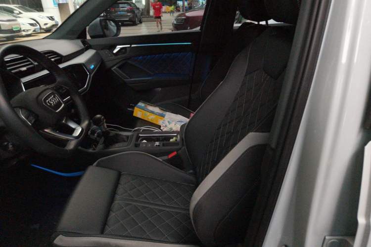 Used Audi Q3 2026 Model Range: quattro 45th Anniversary Collector’s Edition 35TFSI Fashion Dynamic Edition Left Front Seat