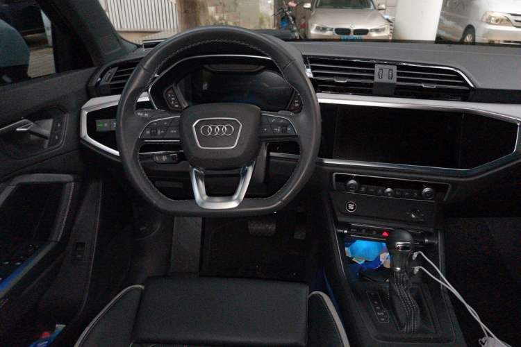 Used Audi Q3 2026 Model Range: quattro 45th Anniversary Collector’s Edition 35TFSI Fashion Dynamic Edition Steering Wheel
