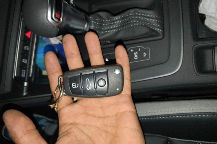 Used Audi Q3 2026 Model Range: quattro 45th Anniversary Collector’s Edition 35TFSI Fashion Dynamic Edition Vehicle Key
