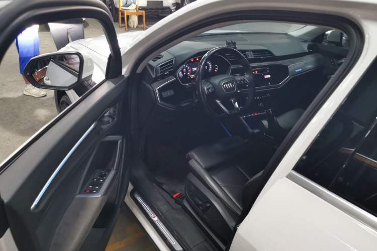 Used Audi Q3 Sportback 2020 40 TFSI Fashion Model Driver Seat