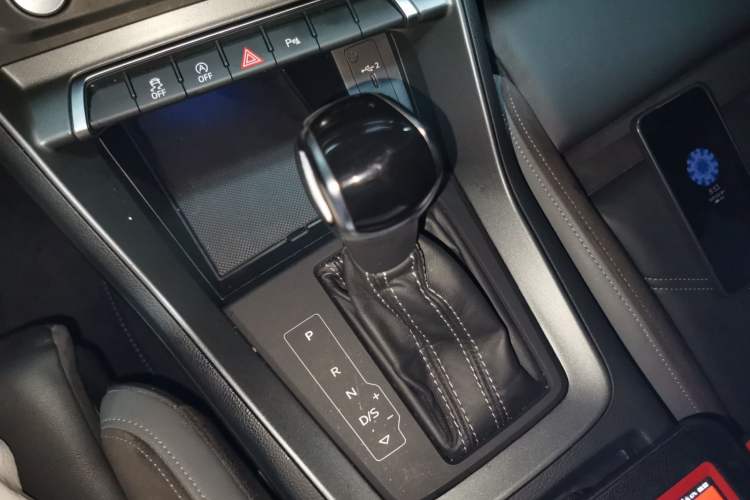 Used Audi Q3 Sportback 2020 40 TFSI Fashion Model Gear Lever