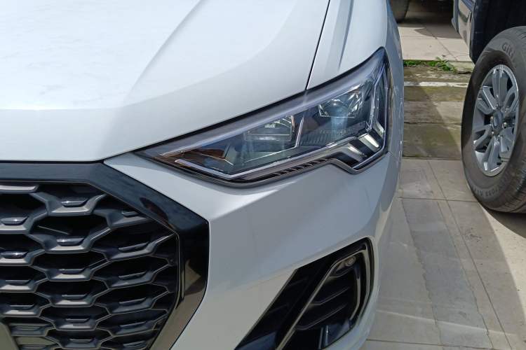 Used Audi Q3 Sportback 2023 40 TFSI Fashion Model Left Front Headlight