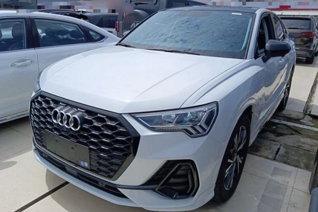 Ojetý Audi Q3 Sportback 2023 40 TFSI Fashion Model