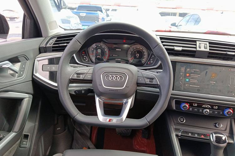 Used Audi Q3 Sportback 2023 40 TFSI Fashion Model Steering Wheel
