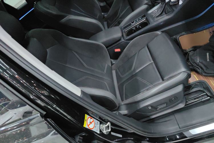 Used Audi Q3 Sportback 2020 45 TFSI quattro Fashion Edition Right Front Seat