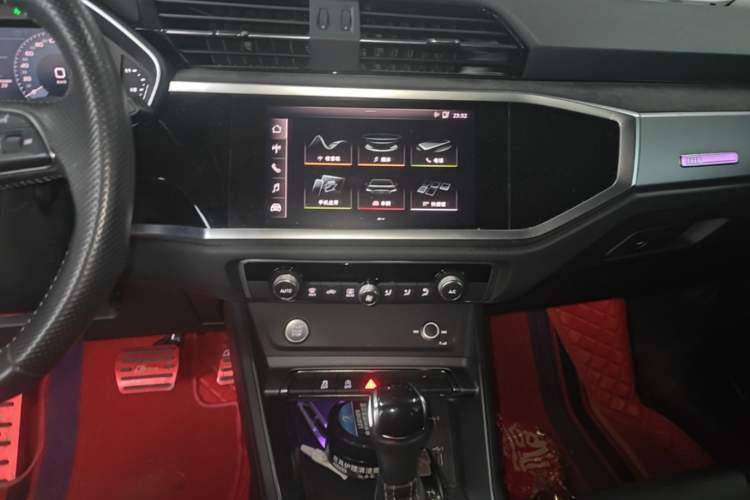 Used Audi Q3 Sportback 2020 40 TFSI Fashion Model Audio And AC Panel