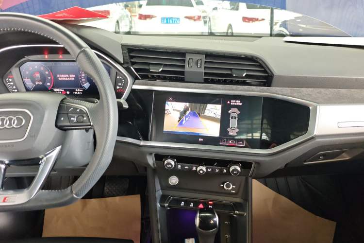 Used Audi Q3 Sportback 2020 40 TFSI Fashion Model Audio And AC Panel