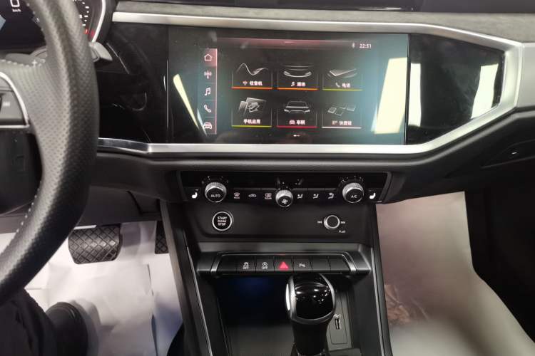 Used Audi Q3 Sportback 2020 40 TFSI Fashion Model Audio And AC Panel