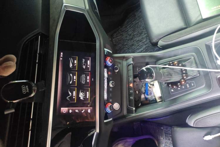 Used Audi Q3 Sportback 2020 40 TFSI Fashion Model Audio And AC Panel