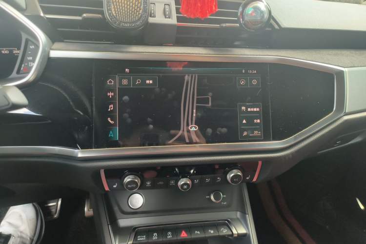Used Audi Q3 Sportback 2020 45 TFSI quattro Luxury Edition Audio And AC Panel
