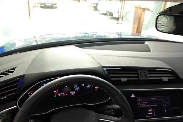 Used Audi Q3 Sportback 2020 40 TFSI Fashion Model Center Console